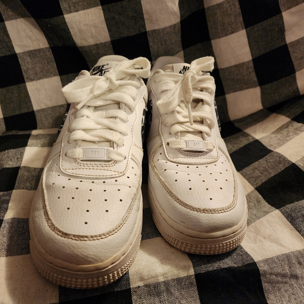 Nike Air Force 1 '07 Essentials Black Paisley - Picture 3 of 7